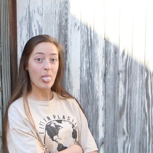 Meet your Posher, Riley